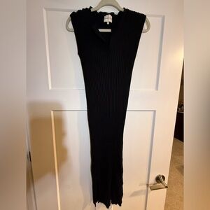 Chic Black Ribbed Maxi Dress